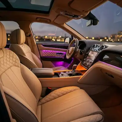 Combo Estética — Ambient lighting y Asientos premium